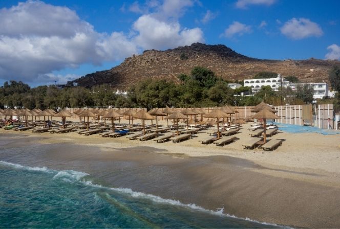 Mykonos International Airport to Kalafatis taxi transfer | Elegant Transfer