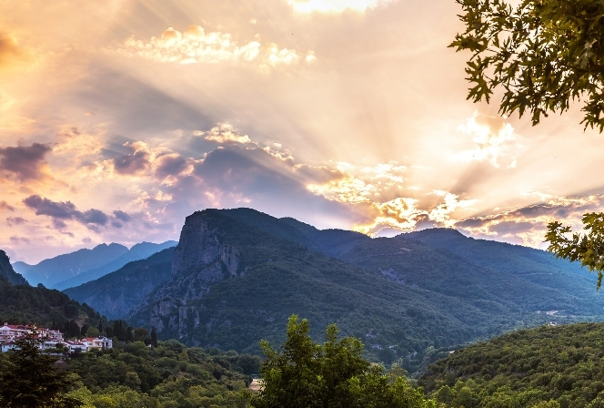 Thessaloniki to Olympus taxi transfer | Elegant Transfer