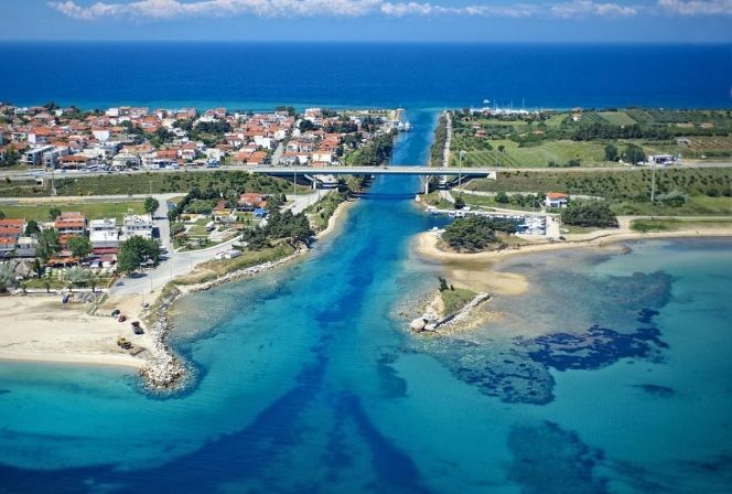 Thessaloniki Airport (SKG) to Potidaia taxi transfer | Elegant Transfer